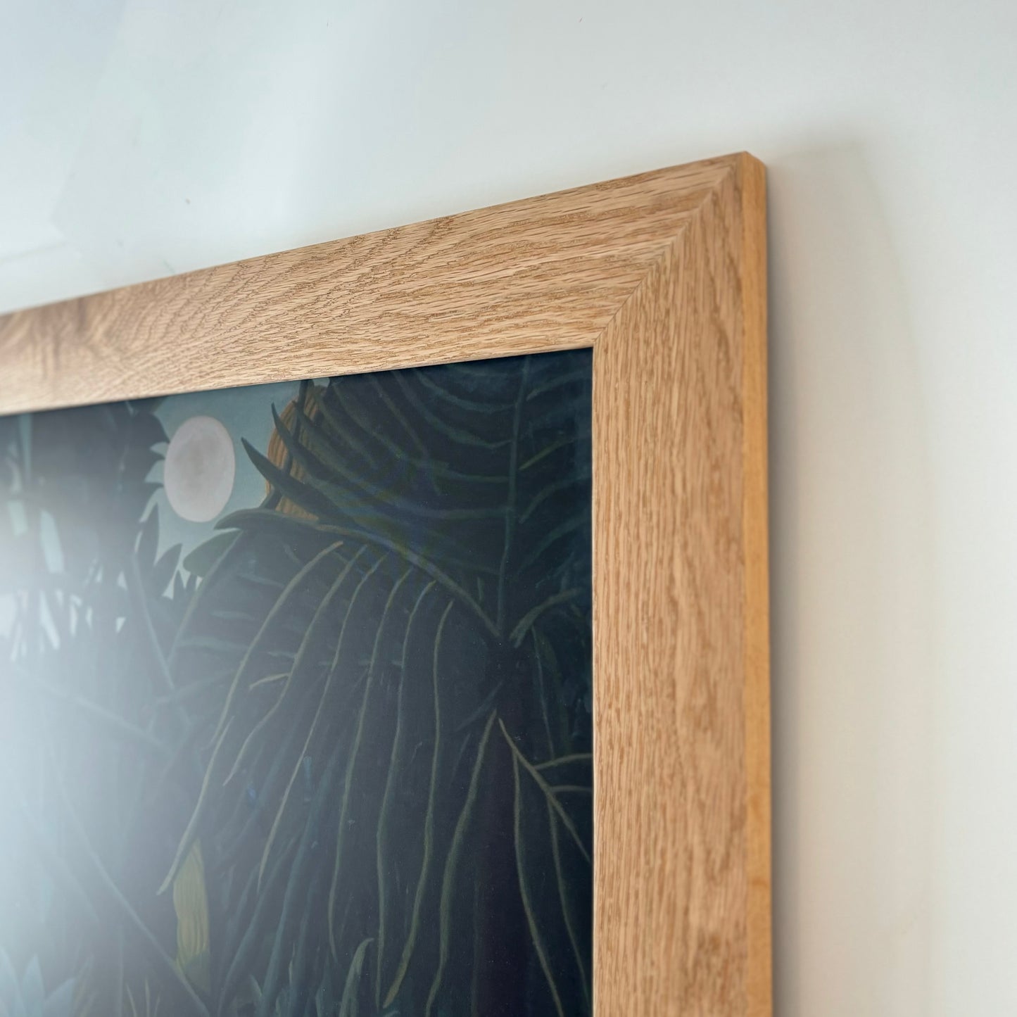 Classic Wide Hardwood Bezel for The Frame TV